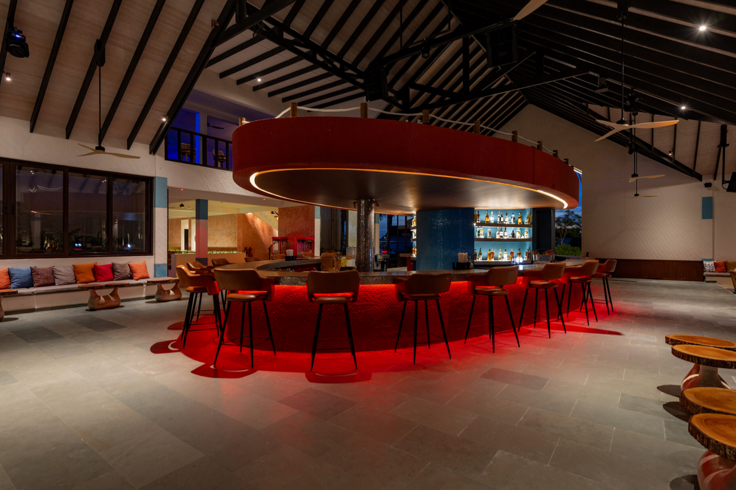 X360 Bar · Pool bar · all-day